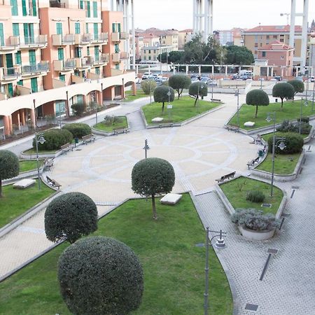 Appartamento Ristrutturato Con Terrazzo Вараце Екстериор снимка